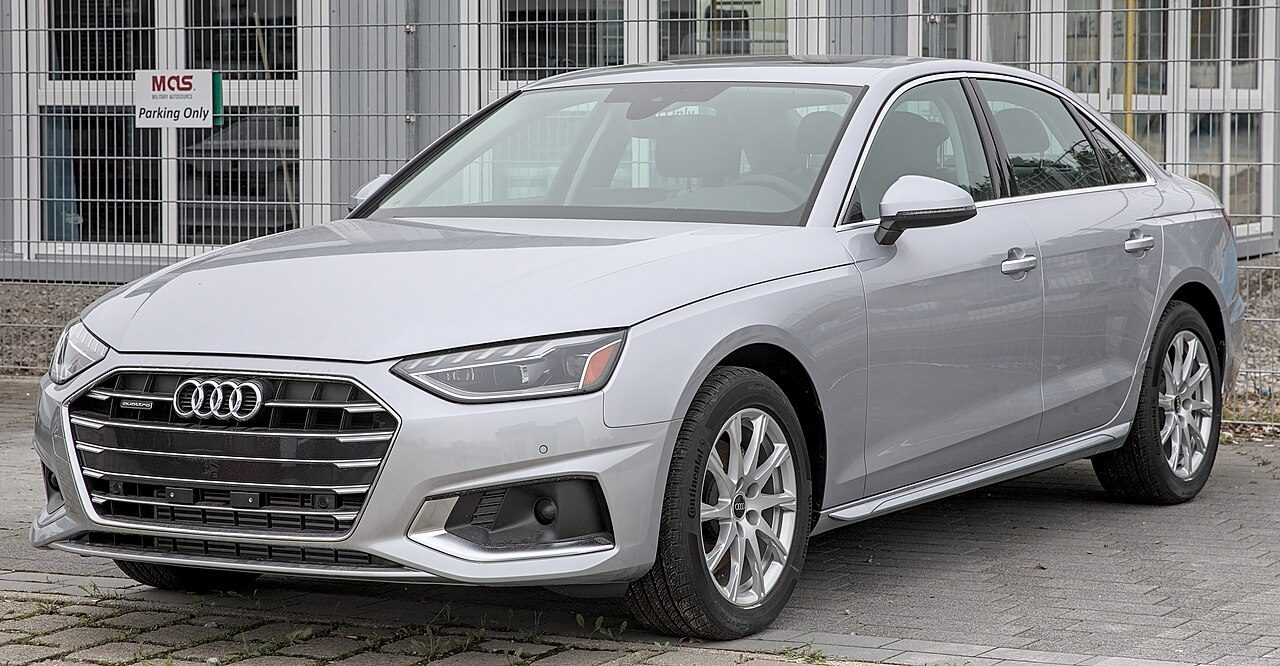 Audi A4 40 TFSI quattro